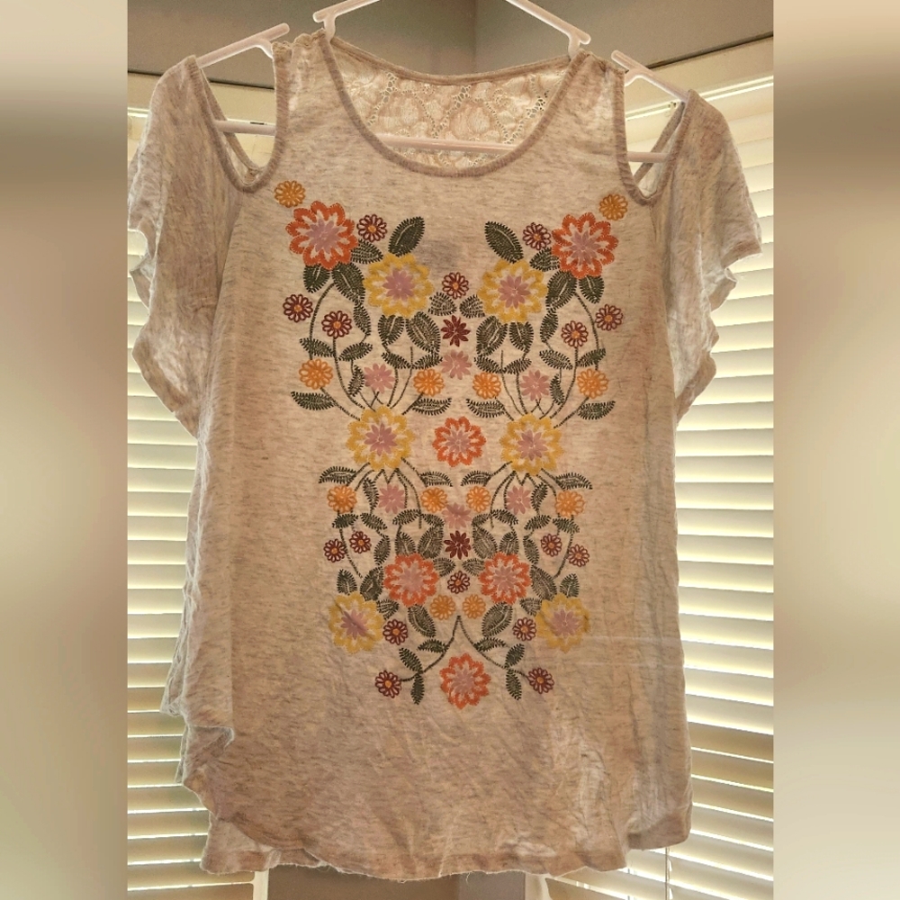 Women's Top